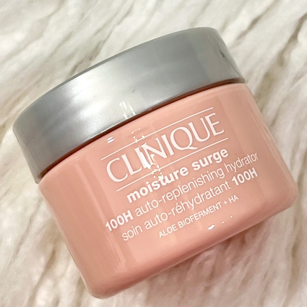 Clinique "Moisture Surge 1 oz." NWT